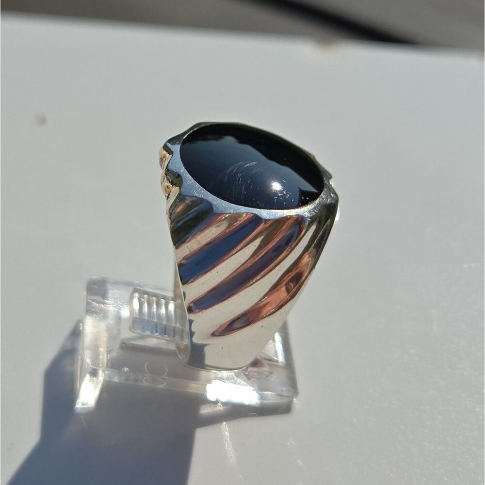 Men's Handcrafted Polished Natural Onyx Sterling Silver Ring - Picture 13 of 16